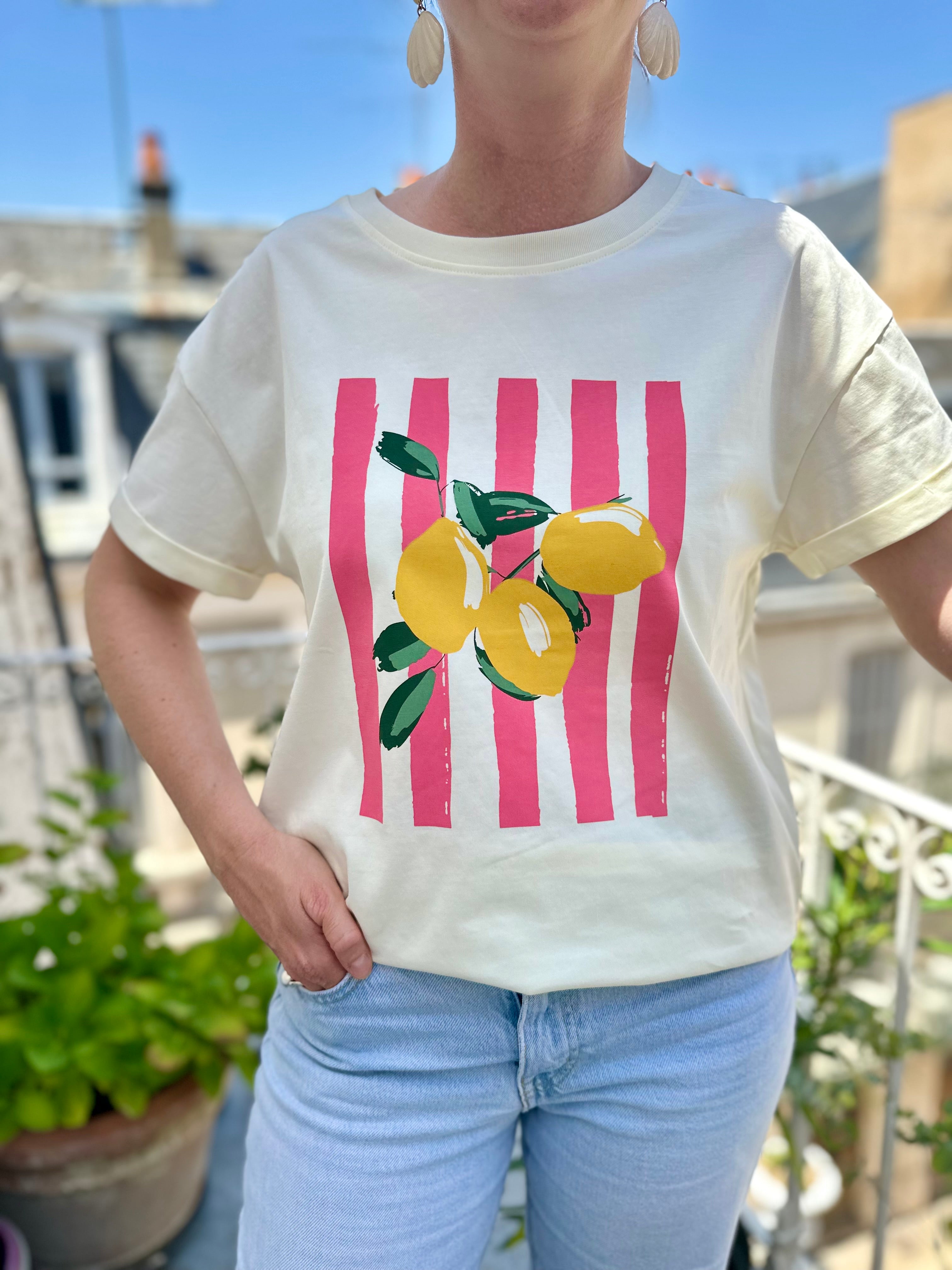 T-shirt à rayures roses et citrons jaunes