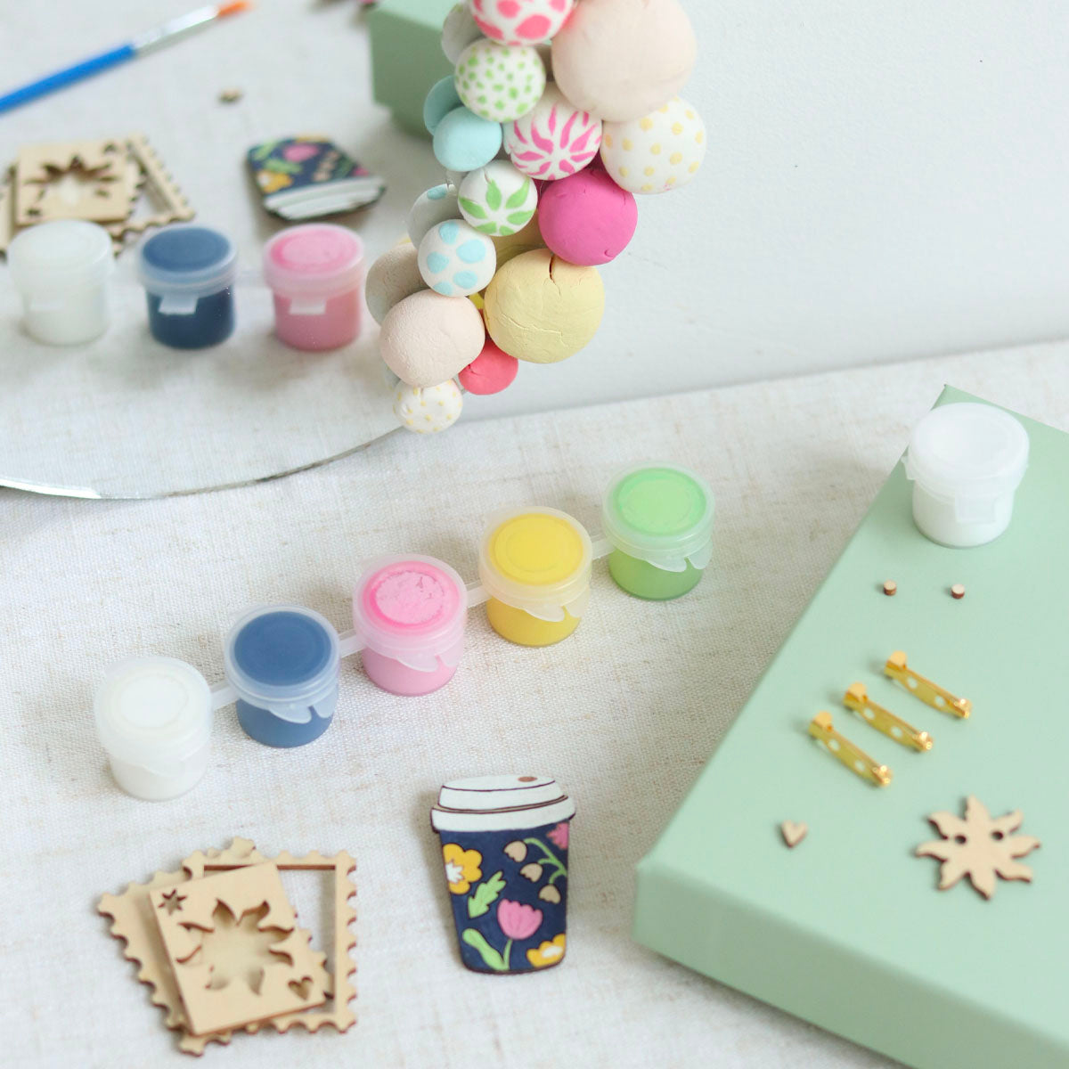 Petit Pinceau - Coffret Peinture aux Numéros - The Motel Pool par Jessica Smith