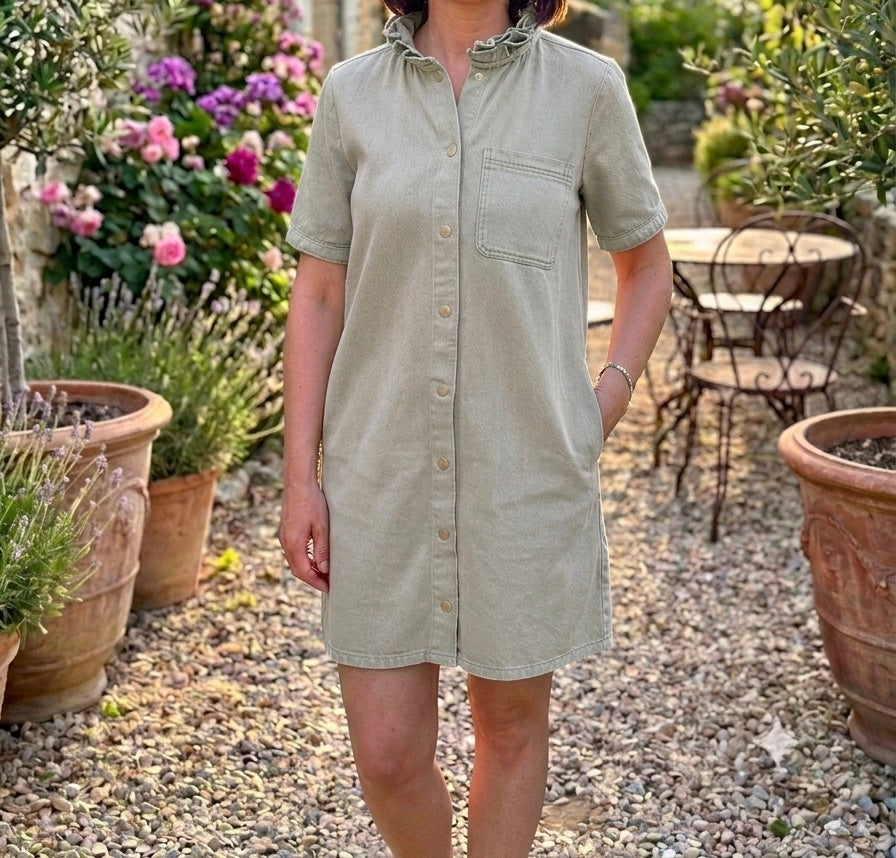 Robe kaki avec double col froufrou