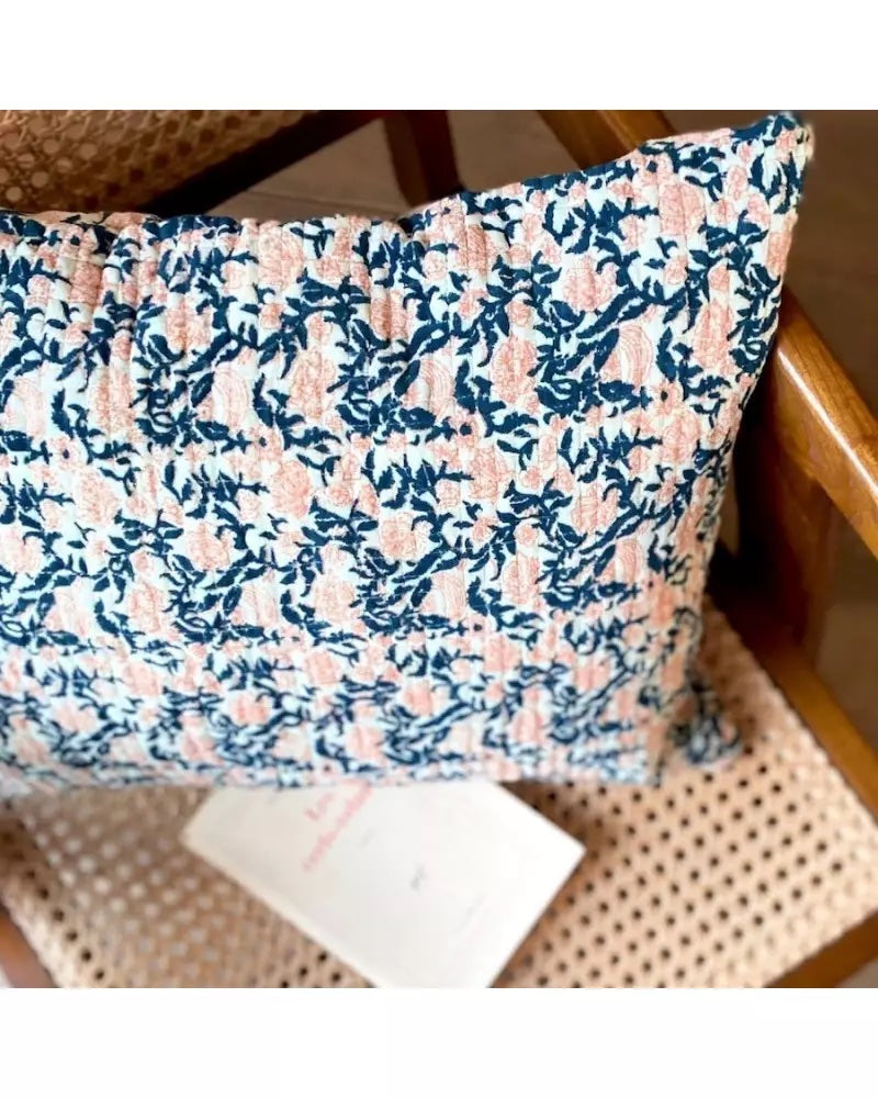 Apaches - Housse de coussin carrée "Tarun" - Motif mirabelle en fil doré