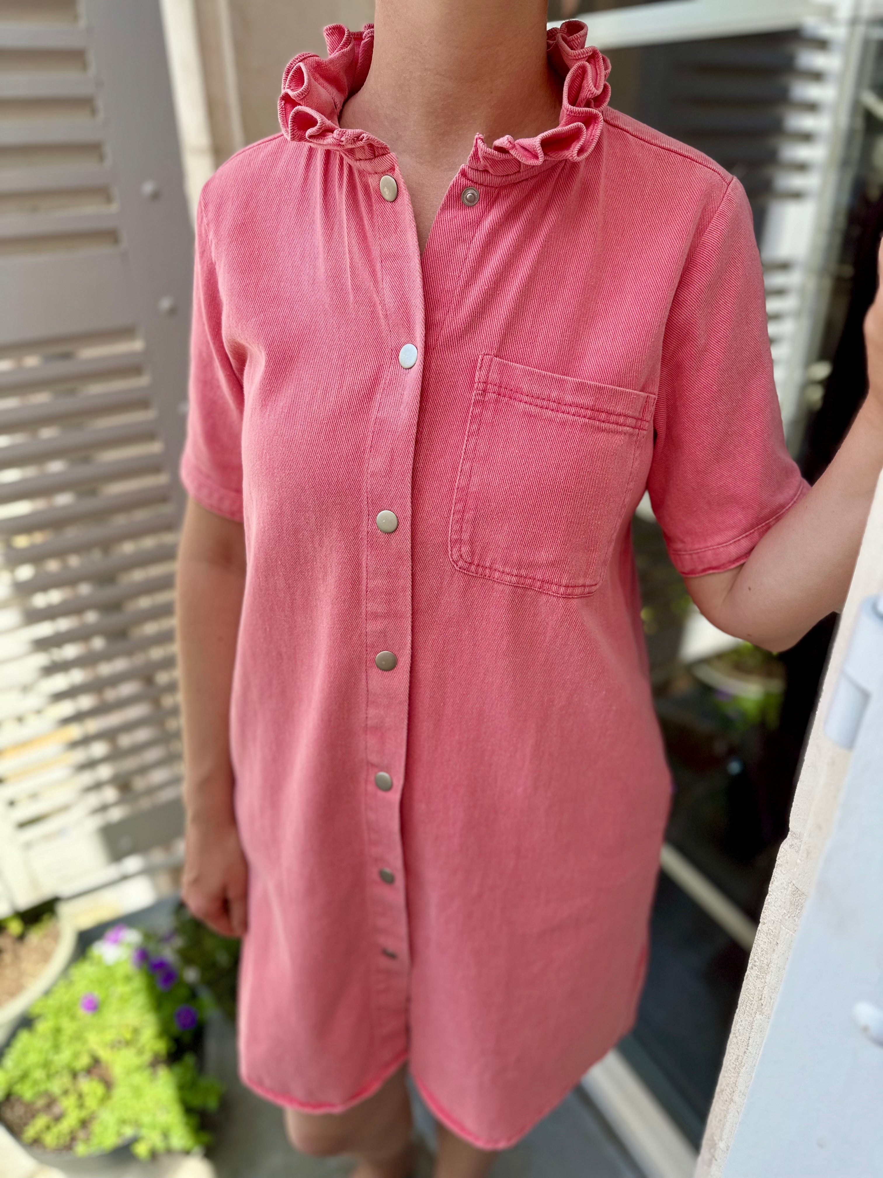 Robe rose avec double col froufrou